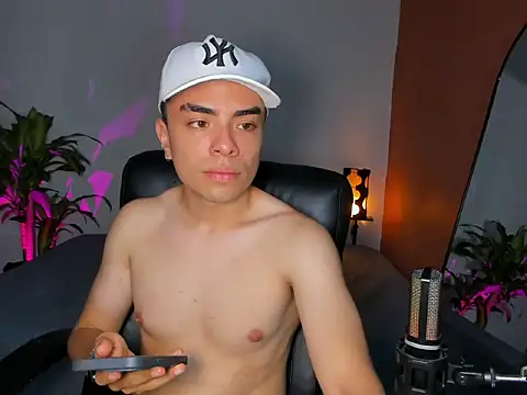 obzidyan online show from September 2025 11:52:02 PM