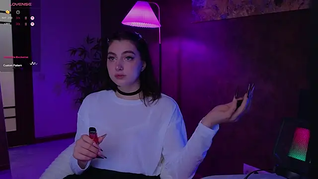 Snapshot of arcane_doll chatting on October 2025 05:47:02 AM arcane doll online show from October 2025 05:47:02 AM