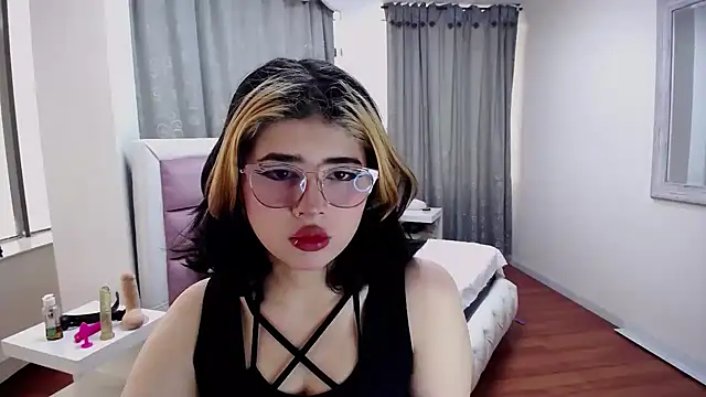 Snapshot of dafnelee chatting on September 2025 01:33:01 PM dafnelee online show from September 2025 01:33:01 PM