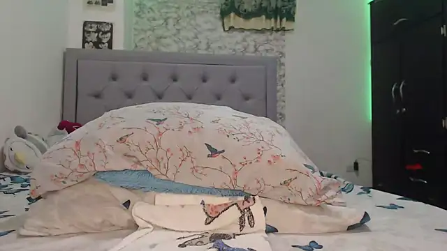 Snapshot of nahomibeckers chatting on October 2025 03:01:02 PM nahomibeckers online show from October 2025 03:01:02 PM