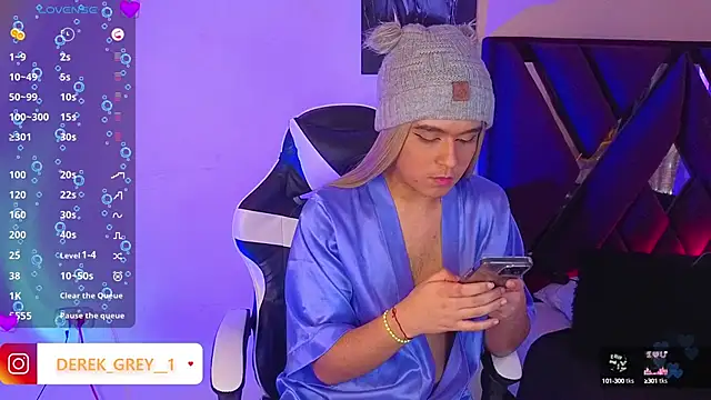 derek greyy  online show from September 2025 06:35:02 PM