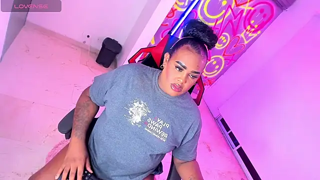  EvaRouse online show from September 2025 04:46:02 AM