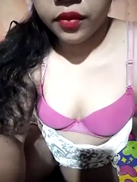 hotmomma8 online show from June 2026 06:52:01 PM