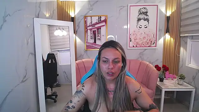 Jade Jones a online show from October 2025 03:40:02 AM