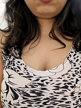 hazelgrace03 online show from June 2026 08:35:01 PM