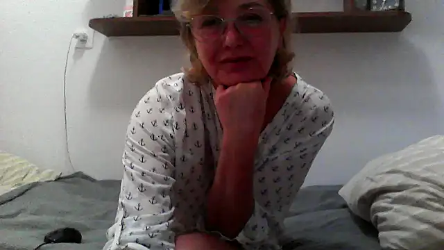 Snapshot of IrynaMolbertx chatting on September 2025 07:58:02 PM IrynaMolbertx online show from September 2025 07:58:02 PM