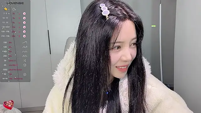 Snapshot of Amy-i chatting on February 2026 07:06:01 PM Amy-i online show from February 2026 07:06:01 PM