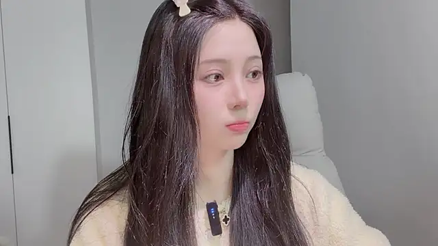 Amy-i online show from March 2026 04:00:01 PM