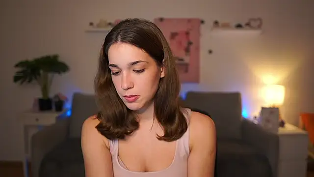 kissie cat online show from November 2025 07:23:01 PM