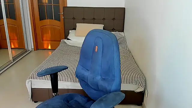 AndrianaBelle online show from September 2025 03:45:01 PM