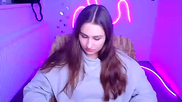 Stefanie Sweet online show from February 2026 12:23:01 PM