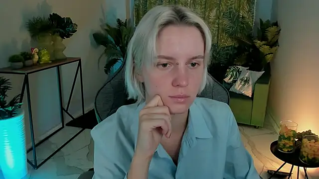 Snapshot of BethanyCloud chatting on October 2025 02:22:02 AM BethanyCloud online show from October 2025 02:22:02 AM