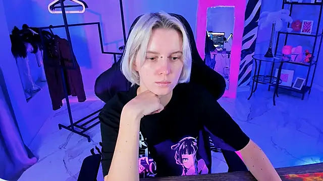 Snapshot of BethanyCloud chatting on October 2025 05:30:01 AM BethanyCloud online show from October 2025 05:30:01 AM