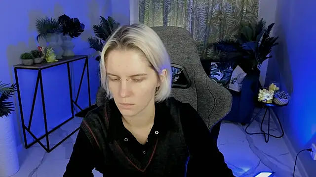 Snapshot of BethanyCloud chatting on November 2025 05:31:02 AM BethanyCloud online show from November 2025 05:31:02 AM