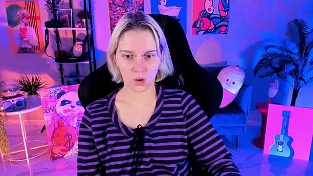 Snapshot of BethanyCloud chatting on November 2025 04:56:02 AM BethanyCloud online show from November 2025 04:56:02 AM