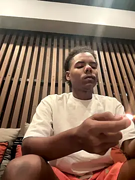 Marcossemjuiso46 online show from September 2025 03:48:02 PM