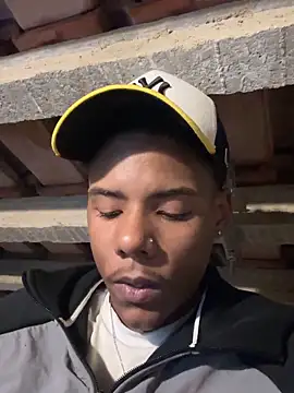 Marcossemjuiso46 online show from October 2025 01:28:02 AM