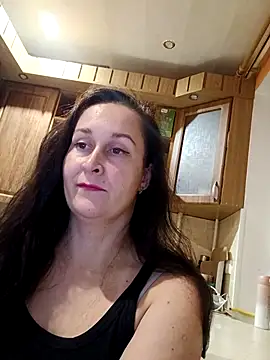 Amandda  online show from October 2025 05:08:01 PM