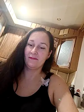 Amandda  online show from October 2025 06:19:02 PM