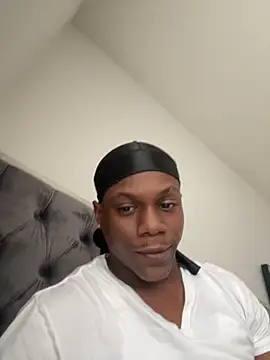 labishyoung25 online show from November 2025 06:06:02 PM