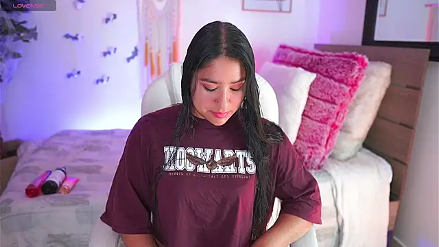 melissa laurent  online show from October 2025 12:50:02 PM