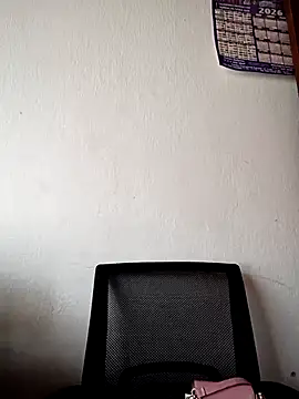 Mia-Glow online show from March 2026 12:42:01 PM