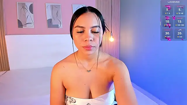 Snapshot of candy_lux30 chatting on September 2025 03:38:02 AM candy lux30 online show from September 2025 03:38:02 AM