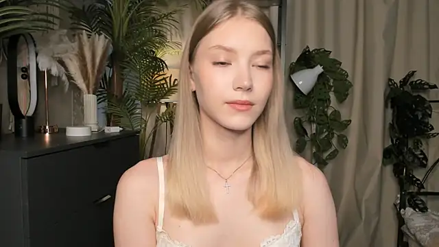 ChinBonnell online show from October 2025 05:51:02 AM