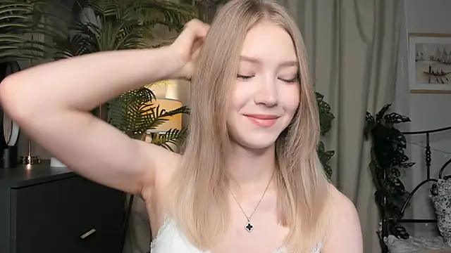 ChinBonnell online show from October 2025 05:41:01 AM