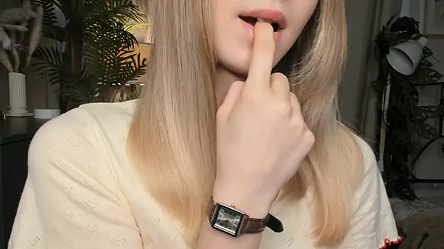 ChinBonnell online show from November 2025 05:40:01 AM