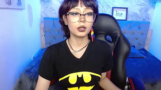 Nyxie tk online show from September 2025 07:39:01 PM