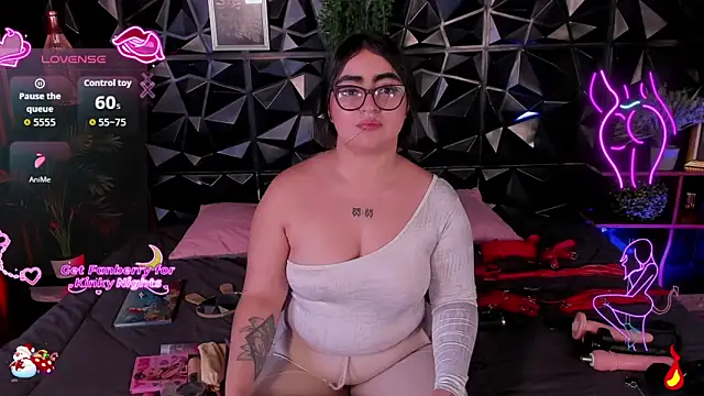 April  foxx online show from December 2025 04:14:02 PM