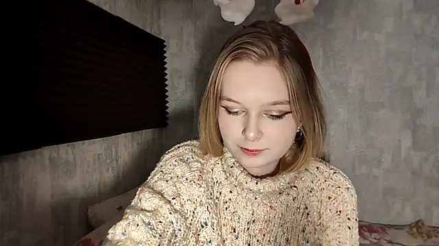 LiaVibes online show from December 2025 07:58:02 AM