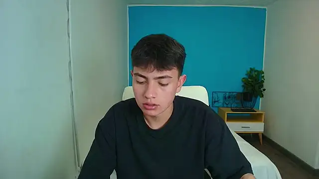 Ithan  online show from September 2025 06:52:01 PM