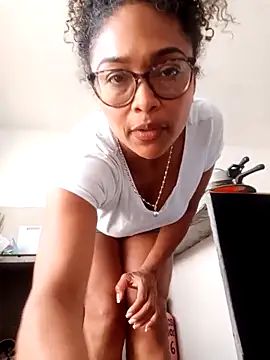 BiiancaEstradaa online show from March 2026 02:34:01 PM