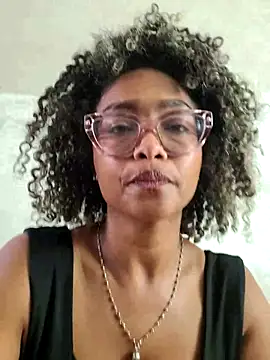 Snapshot of BiiancaEstradaa chatting on June 2026 01:37:01 PM BiiancaEstradaa online show from June 2026 01:37:01 PM