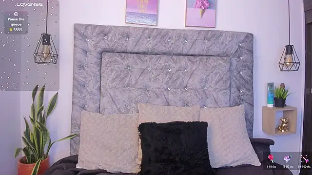 Seraphyne666 online show from October 2025 06:23:01 PM