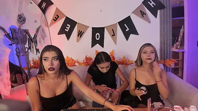 spicy angels  online show from October 2025 02:53:01 AM