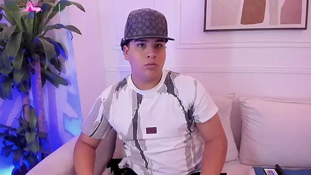 Naim Bennetsex online show from September 2025 03:15:02 PM