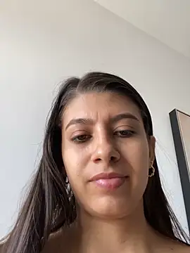 Lenapink19 online show from October 2025 04:41:01 PM