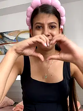 Lenapink19 online show from October 2025 08:11:02 PM