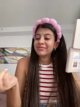 Lenapink19 online show from October 2025 08:53:02 PM