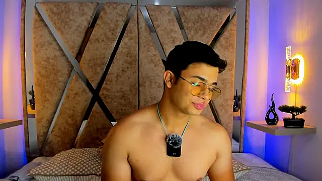 jayd muscle online show from October 2025 05:41:01 AM