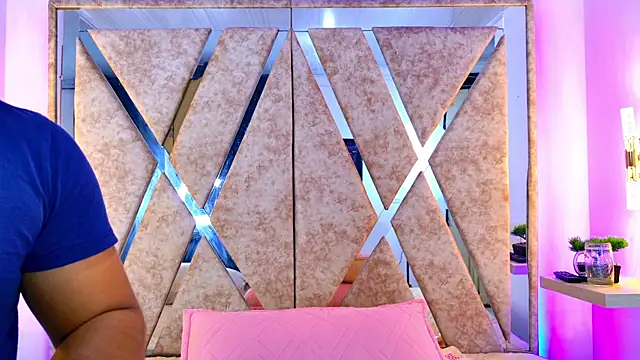 jayd muscle online show from December 2025 05:05:01 AM