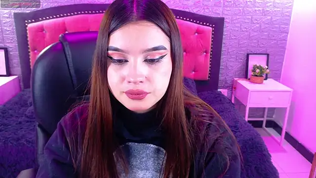 Natalie loffreda online show from October 2025 02:59:01 AM