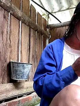 PhanHaa online show from October 2025 01:06:01 AM