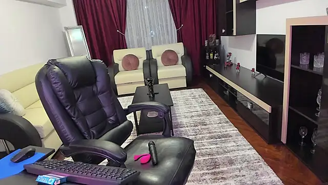 Ella sweety00 online show from March 2026 08:39:01 PM