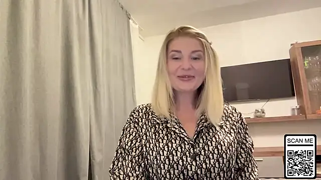 Blondie xoxoxo online show from October 2025 07:56:01 PM