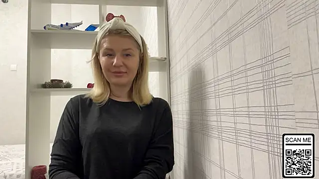 Blondie xoxoxo online show from November 2025 02:50:02 PM