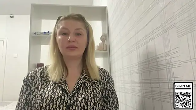 Blondie xoxoxo online show from February 2026 06:20:02 PM